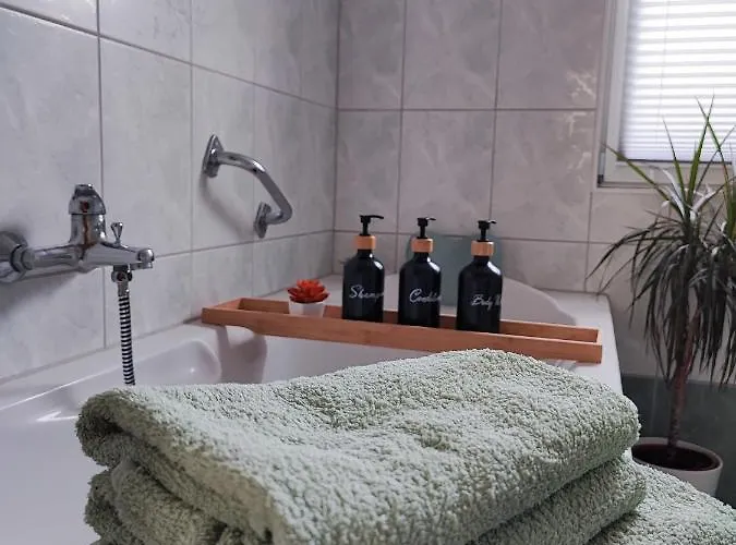 Mephisto Und Faust Lägenhet *